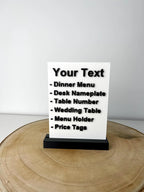 Personalisierte Tischtafel mit individueller Beschriftung