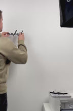 3D Wanddeko „Get Naked“ – moderner Schriftzug für dein Badezimmer