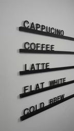 Modernes Menüboard für Cafés & Bars – flexibel & ohne Bohren