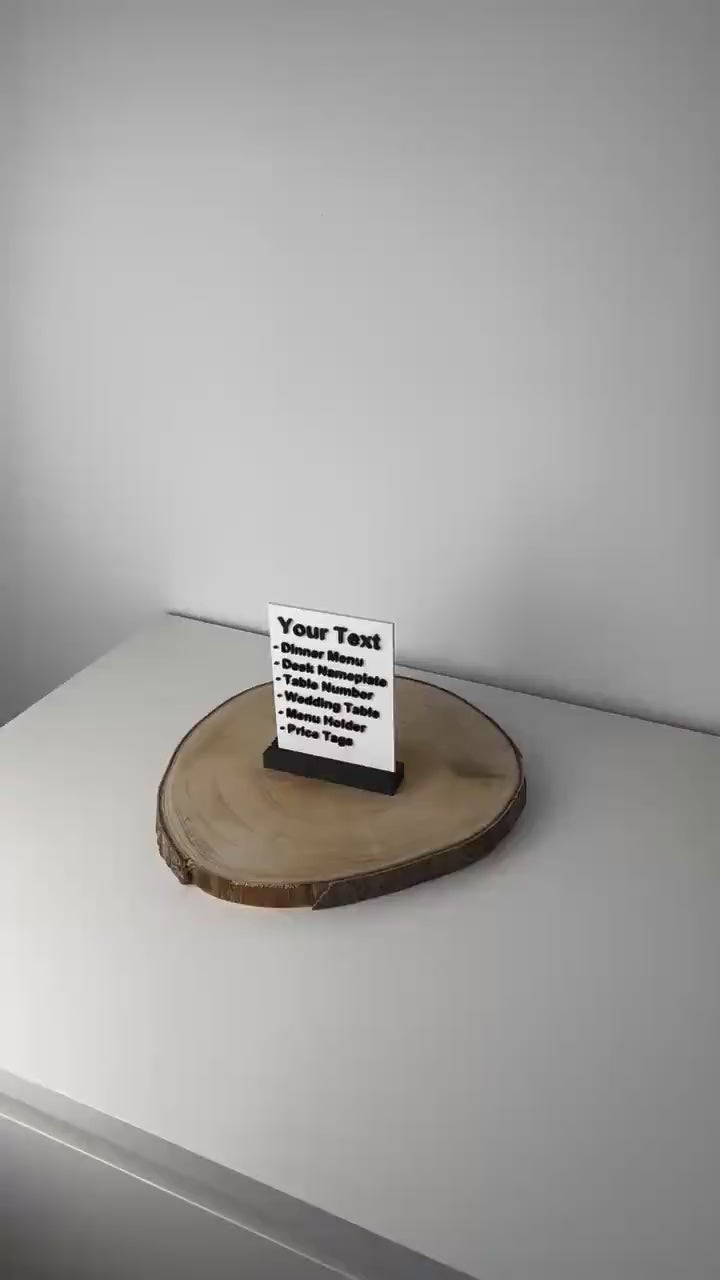 Personalisierte Tischtafel mit individueller Beschriftung